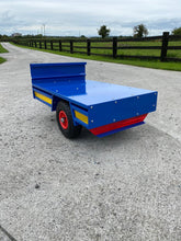 Load image into Gallery viewer, Single axel flatbed trailer
